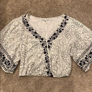 Thin black flower embroidered shirt